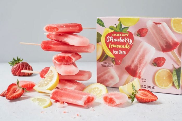 Trader-Joes-Strawberry-Lemonade-Ice-Bars-Via-TraderJoes